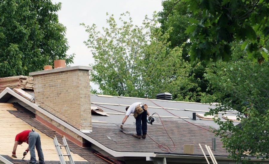 Ten Alarming Red Flags When Employing A Roofing Contractor in Canton Michigan