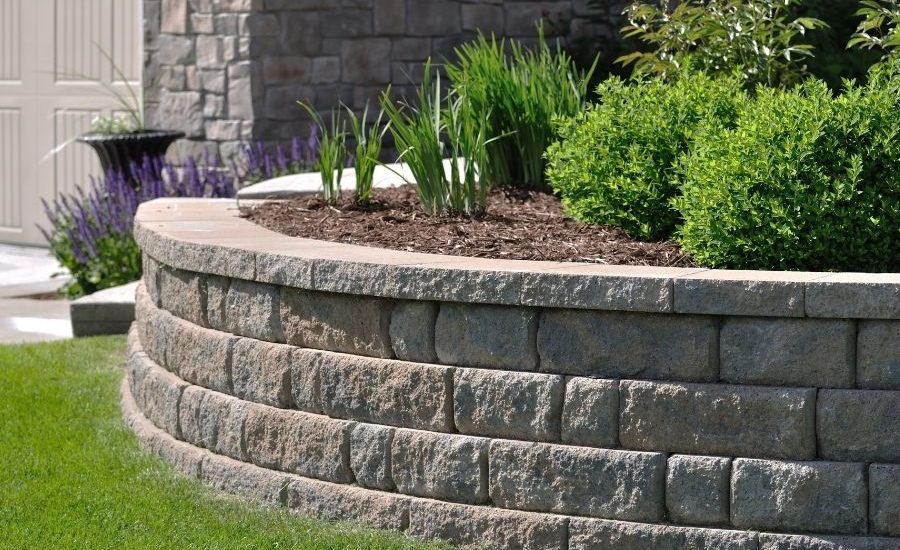 Top Tips to Keep in Mind Before Installing A Retaining Wall in Downriver Michigan