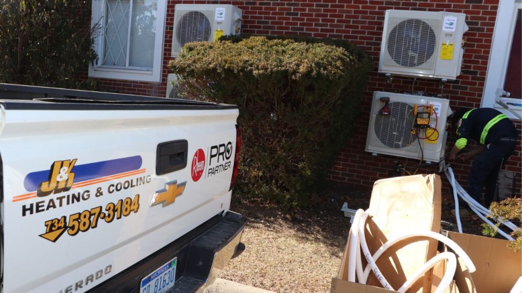 New air conditioner being installed in Monroe Michigan